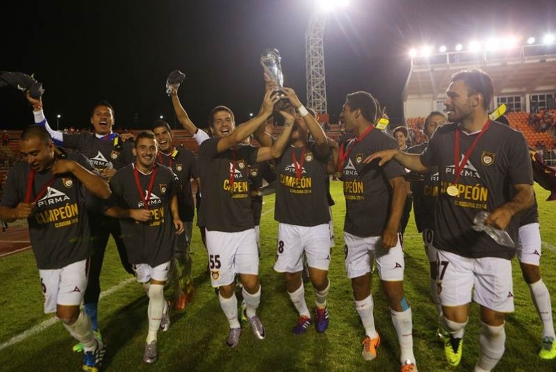 Estudiantes Tecos y Leones Negros inician serie por el ascenso