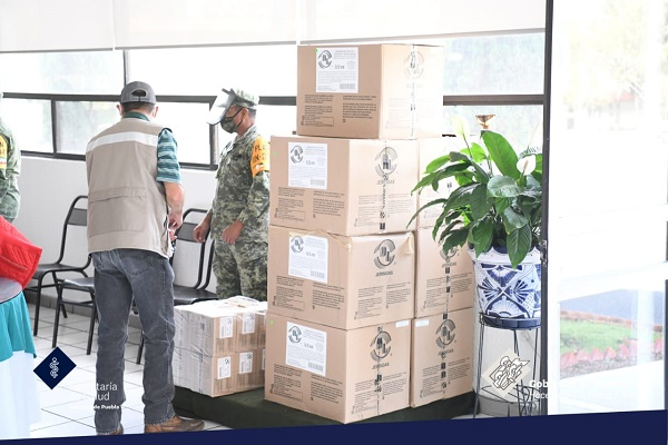 Puebla recibe segundo lote de vacunas contra el COVID-19