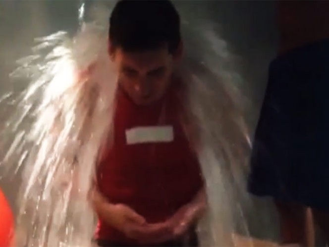 VIDEO: Messi se unió al reto del balde de agua fría