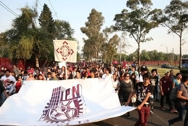 Renuncian 24 directores de escuelas del IPN