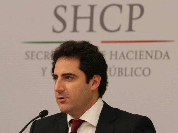 Hacienda recorta 135 mmdp al presupuesto por caída del petróleo