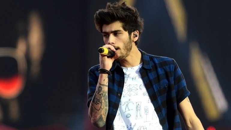Zayn Malik, ex One Direction, no quiere dejar los escenarios y se lanza como solista