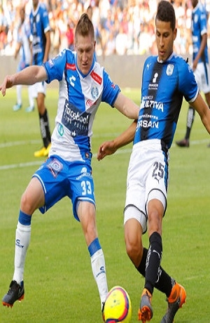 Club Puebla visita a Gallos Blancos en La Corregidora