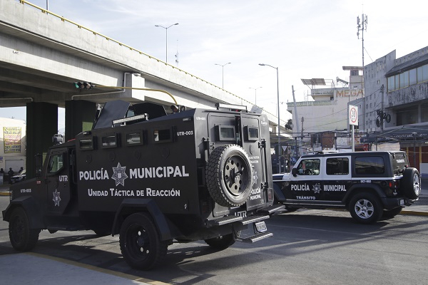 Instalan operativo policial en el mercado de Amalucan por oposición a obras