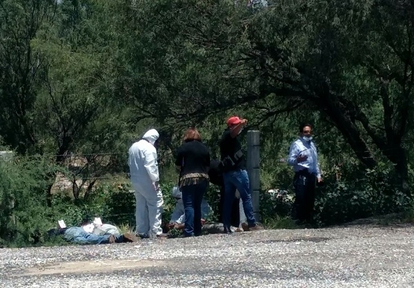 FOTOS: Hallan a tres personas ejecutadas en la autopista Cuacnopalan-Oaxaca