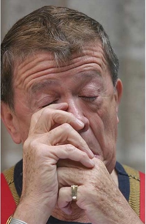 Chabelo: Confirman padecimientos motrices en el actor