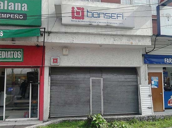 Asaltan con nota intimidatoria una sucursal del Bansefi en el DF