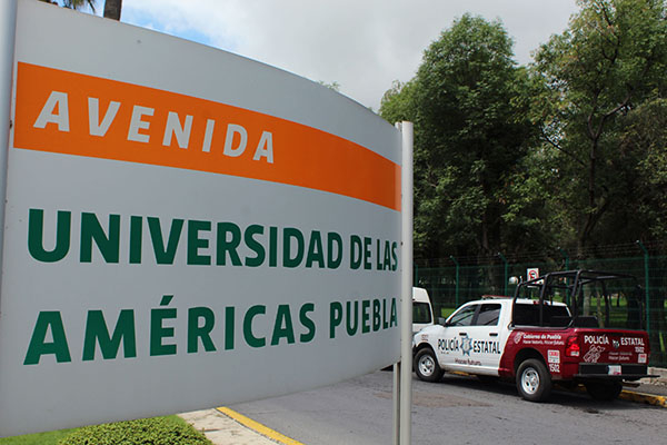 Congelan cuentas bancarias a la UDLAP; acusan “invasión” e imposición de nuevo patronato