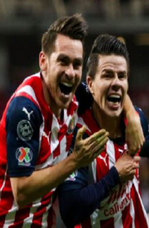 Chivas se impone 2-1 a Xolos y se acerca al repechaje