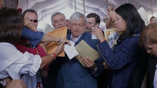 AMLO pide a gobernadores “apretarse el cinturón”