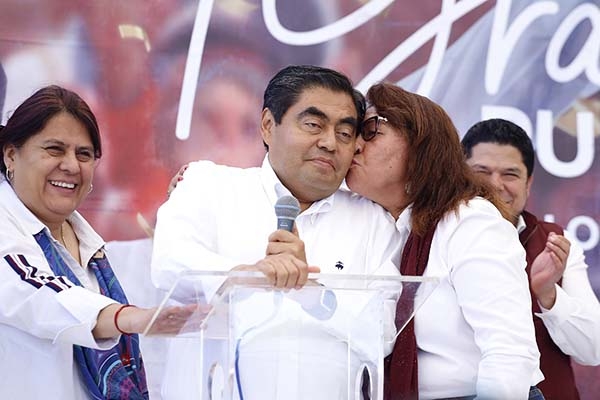 Este jueves, Miguel Barbosa asume la gubernatura de Puebla; Olga Sánchez, representante de AMLO