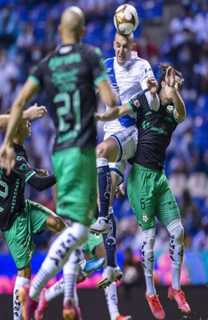 Club Puebla visita a Santos en el cierre de la J9
