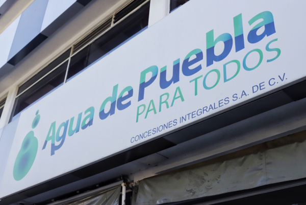 Barbosa vislumbra riesgo de desabasto de agua si se revierte concesión