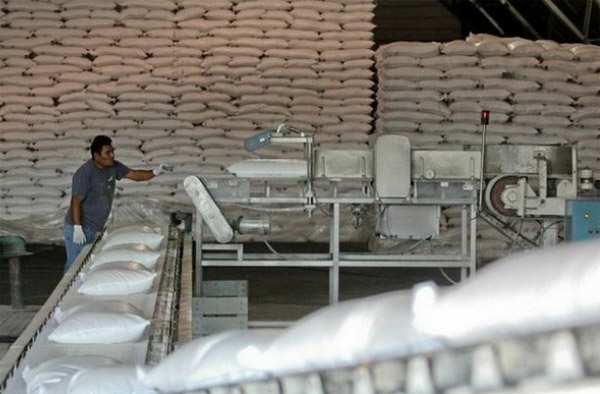 EU impone arancel a la importación de azúcar de México