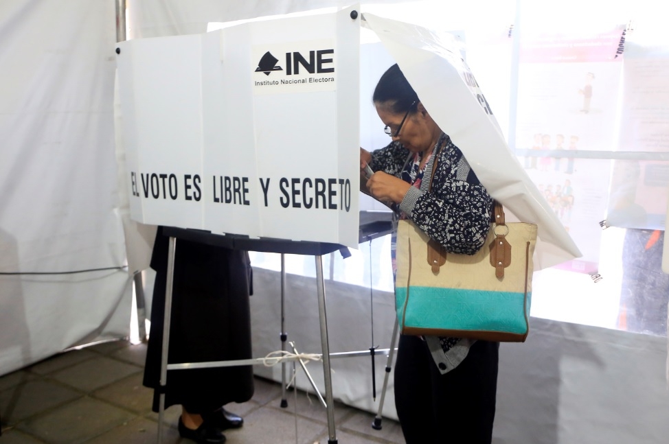 Encuesta de El Financiero da ventaja a Morena y a Barbosa para elección del 2 de junio
