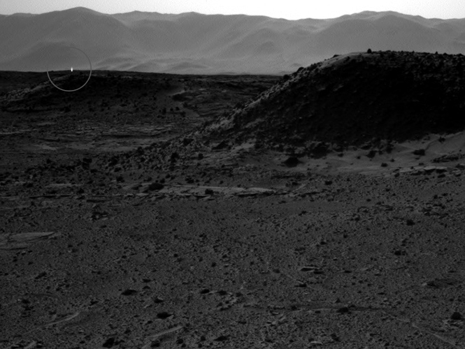 Captan misteriosa luz en superficie de Marte