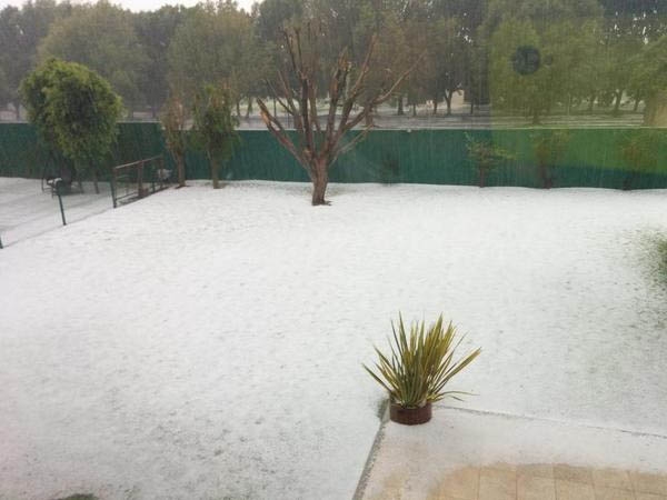 FOTOS Y VIDEO: Lluvia, granizo y viento sorprenden a poblanos este lunes