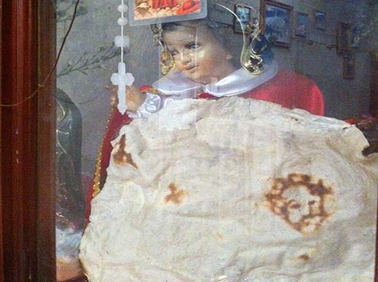 Juran que se apareció el rostro de Cristo… ¡en una tortilla!