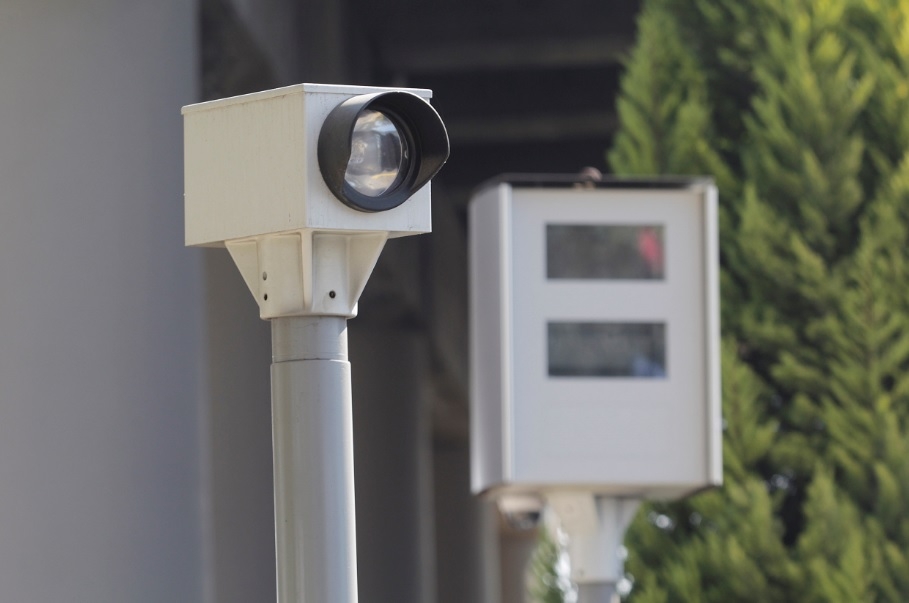 80% de las fotomultas no llegaba a las arcas estatales, acusa Barbosa