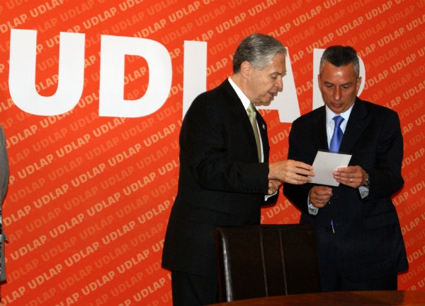 UDLAP y PGJ firman convenio de intercambio académico