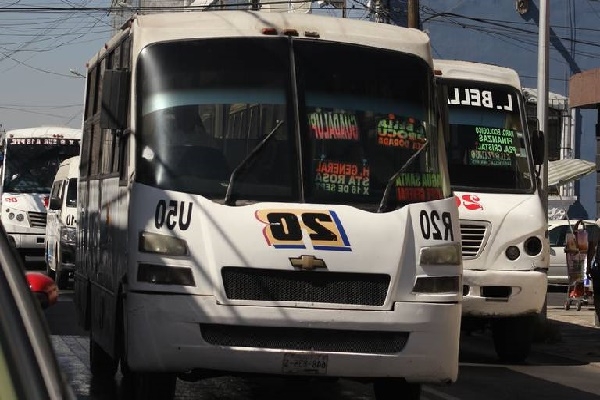 Asaltan cuatro rutas de transporte público en Puebla