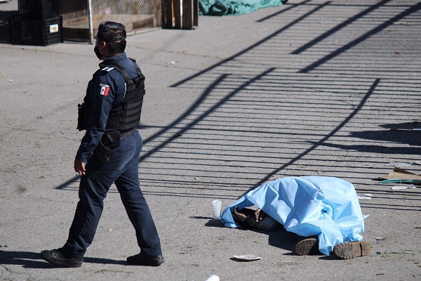 Muere hombre en sección de subasta de la Central de Abasto