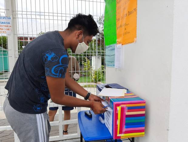 Congreso de Puebla recibe 300 quejas por abuso en cuotas escolares