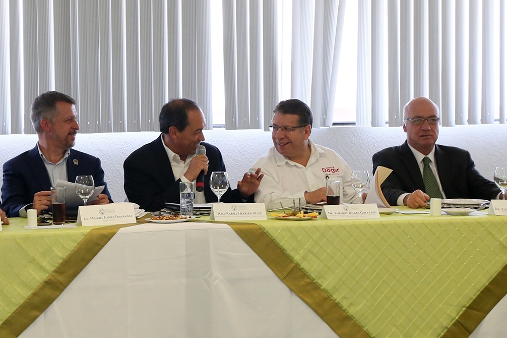 Alianza con inversionistas, ofrece Enrique Doger