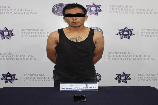 Seudo pasajero atracó a taxista y la policía lo aseguró en Loma Bella