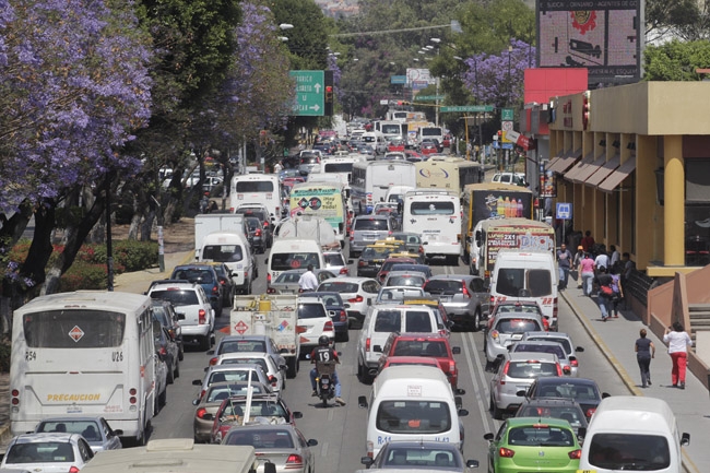 FOTOS: Tráfico intenso por obras viales este fin de semana en Puebla