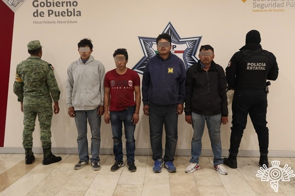 Banda de ladrones de cable telefónico es capturada en Acajete