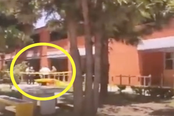 VIDEO: Cae alumna de secundaria de un primer piso y muere en Edomex; indagan si fue accidente