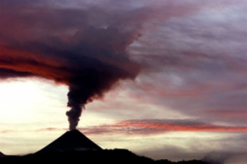 Volcanes contribuyen a mitigar el calentamiento global