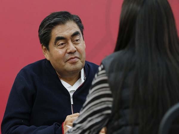 Miguel Barbosa encabeza decimotercera Jornada de Atención Ciudadana; atendió a 72 personas