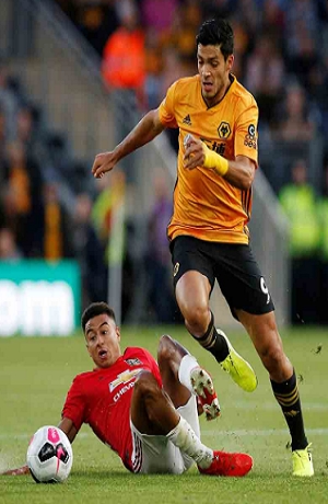 Raúl Jiménez y Wolverhampton igualaron 1-1 ante Manchester United