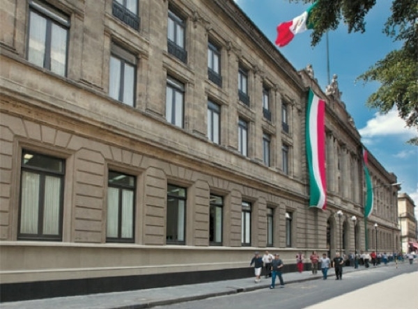 Costoso y complejo, mudar la SEP a Puebla; Moctezuma: “será gradual”