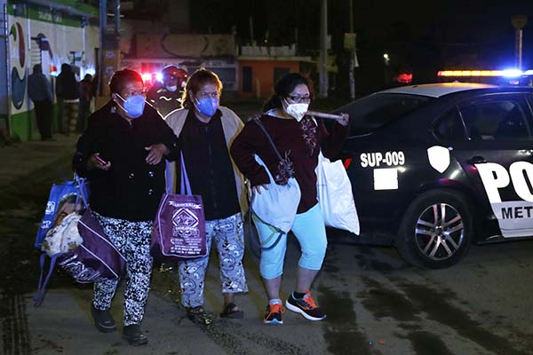 Arzobispo de Puebla pidió por afectados de la explosión Xochimehuacan