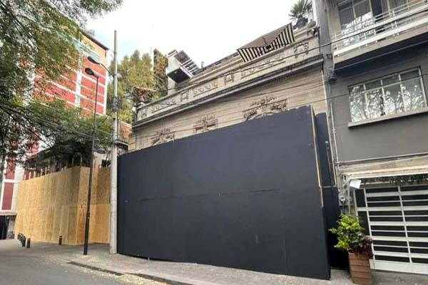 Roemer blinda su casa de cara al 8M; acumula 61 denuncias por abuso sexual