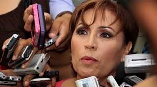 Confamilia presenta queja contra Rosario Robles y exige su destitución