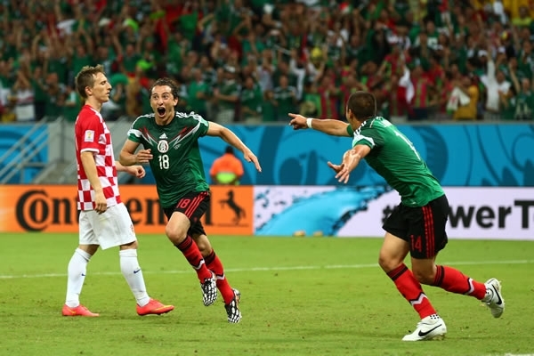 México goleó 3-1 a Croacia, va ante Holanda en octavos de final