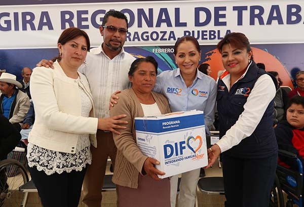 Dinorah López de Gali entregó apoyos en Zaragoza