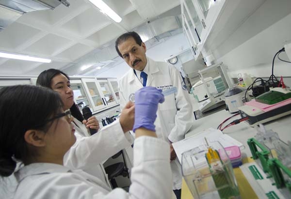 La BUAP mejora infraestructura científica para estudiar enfermedades neurodegenerativas
