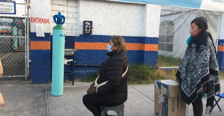 Hasta mil pesos al día por oxígeno pagan enfermos de COVID en Puebla