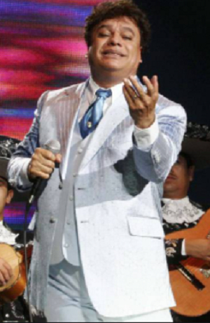 Juan Gabriel tendrá película autobiográfica