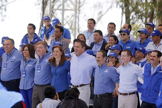 Madero hace campaña en Puebla; acuden gobernadores de BC y Sonora