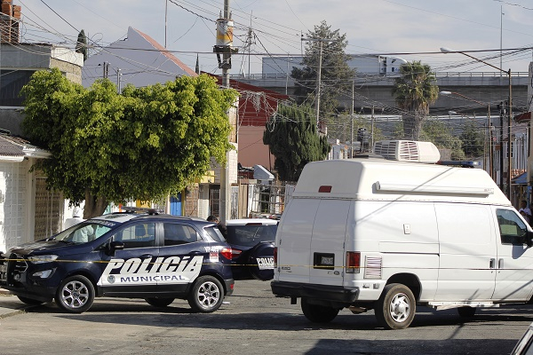 Hallan restos humanos embolsados y cadáveres en San Jerónimo Caleras y Hueyotlipan