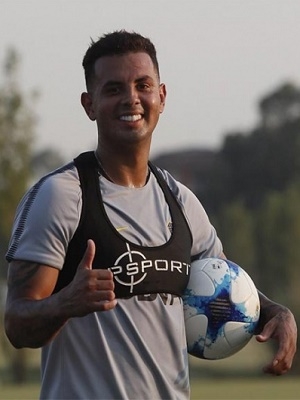 Edwin Cardona, acusado de violencia de género en Argentina