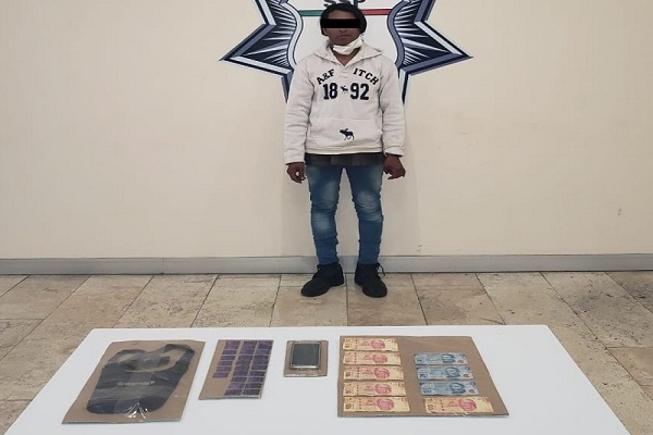 Detienen a cómplice de “La Güera” en posesión de droga en Amozoc
