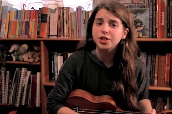 VIDEO: Niña dedica canción a Robben y Holanda tras eliminación del Tri