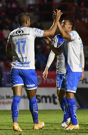 Club Puebla se queda con la Copa Tlahuicole al derrotar 2-0 a Coyotes de Tlaxcala